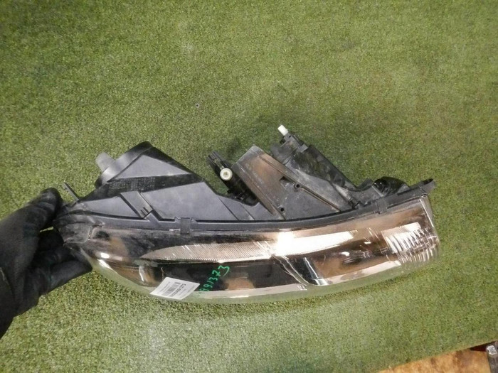 Битая Фара правая Lada Largus 1 (2021-н.в.) галоген