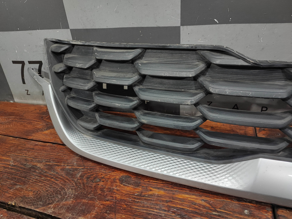 Решетка радиатора Kia Seltos 19-нв Б/У Оригинал 86351Q5000