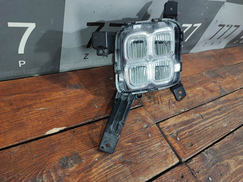 ПТФ передняя левая Kia Sorento 3 Prime (UM) 17-20 Б/У Оригинал 92201C5600