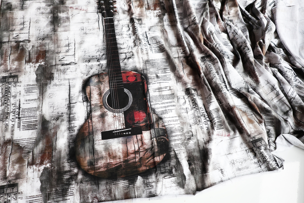 КЛАССИЧЕСКАЯ ГИТАРА - Кулирка с лайкрой, компакт пенье (ДЖ66 Маша) (к0 высота 75см, обрезан сверху)