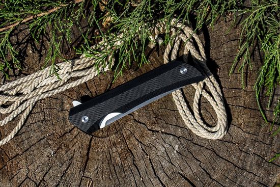 Складной нож Ruike Hussar P121 черный c клинком из стали Sandvik™ 14C28N, рукоять G10