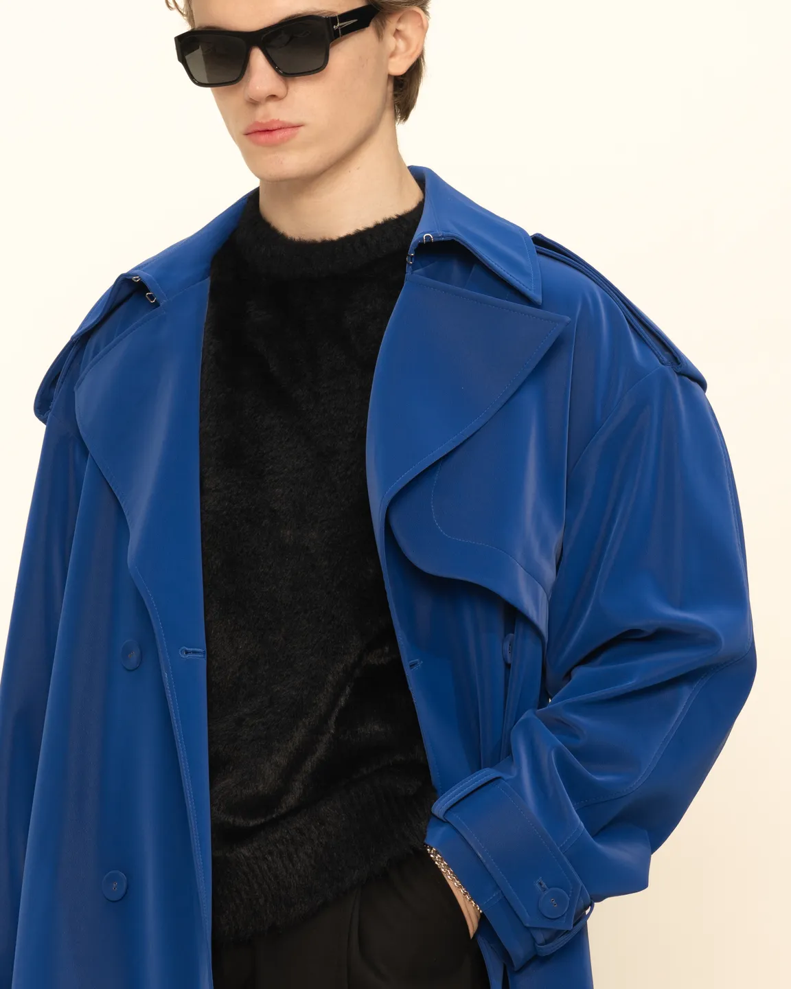 Синий тренч 