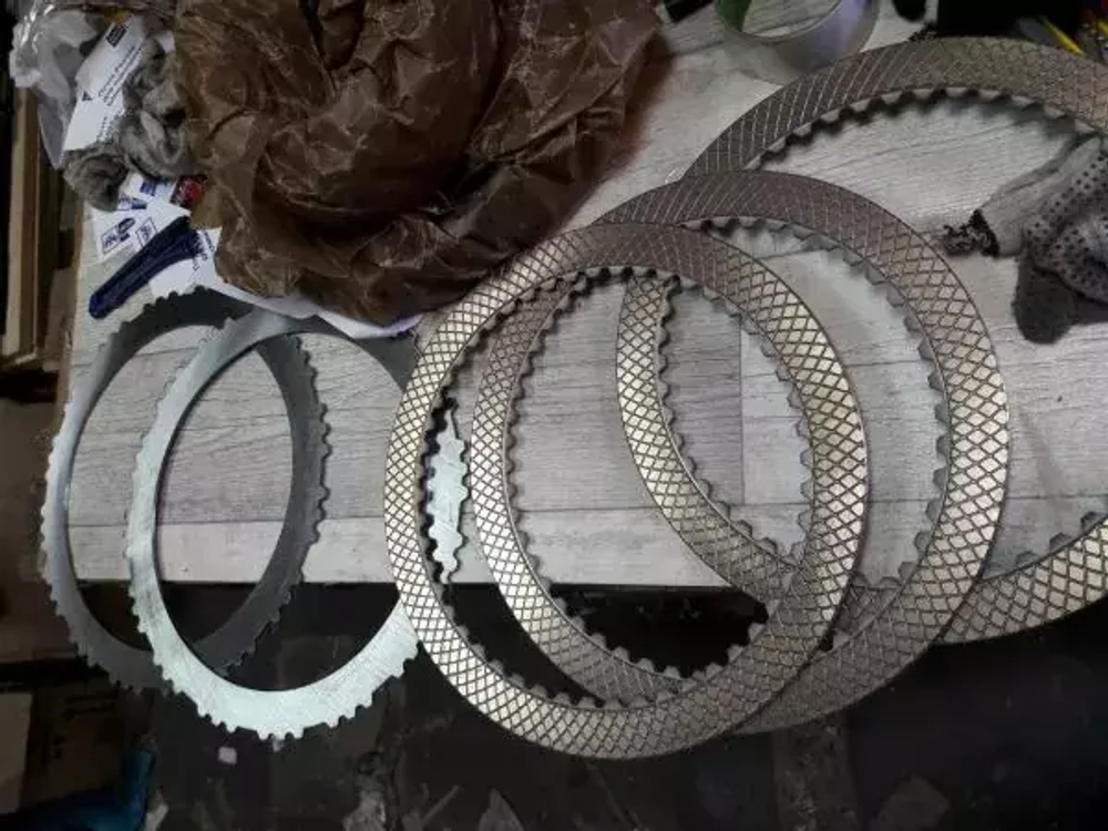 Диск трения ведомый (металло-керамический) 525-406