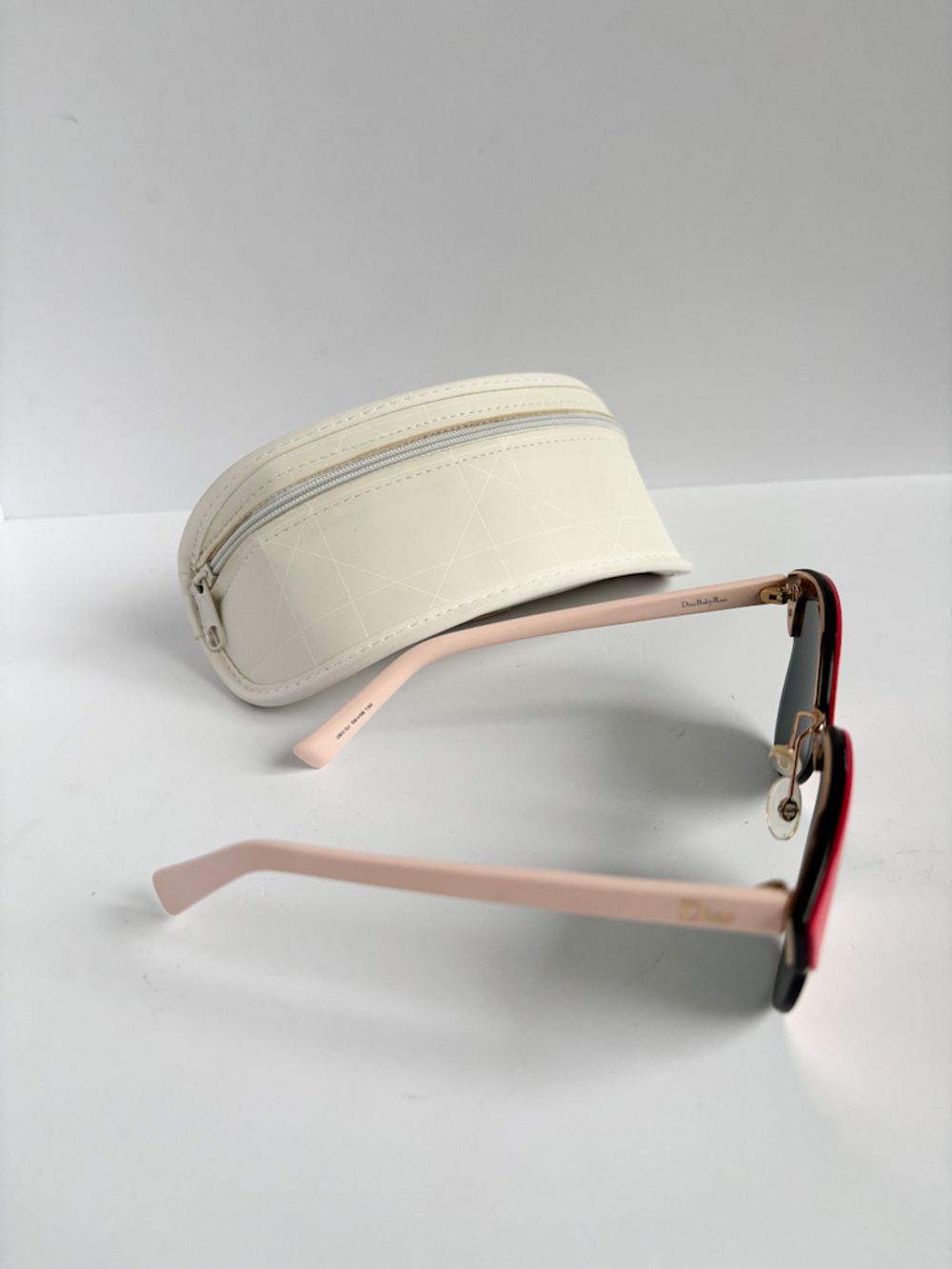 Солнцезащитные очки Dior