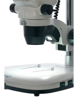 Микроскоп Levenhuk ZOOM 1T, тринокулярный