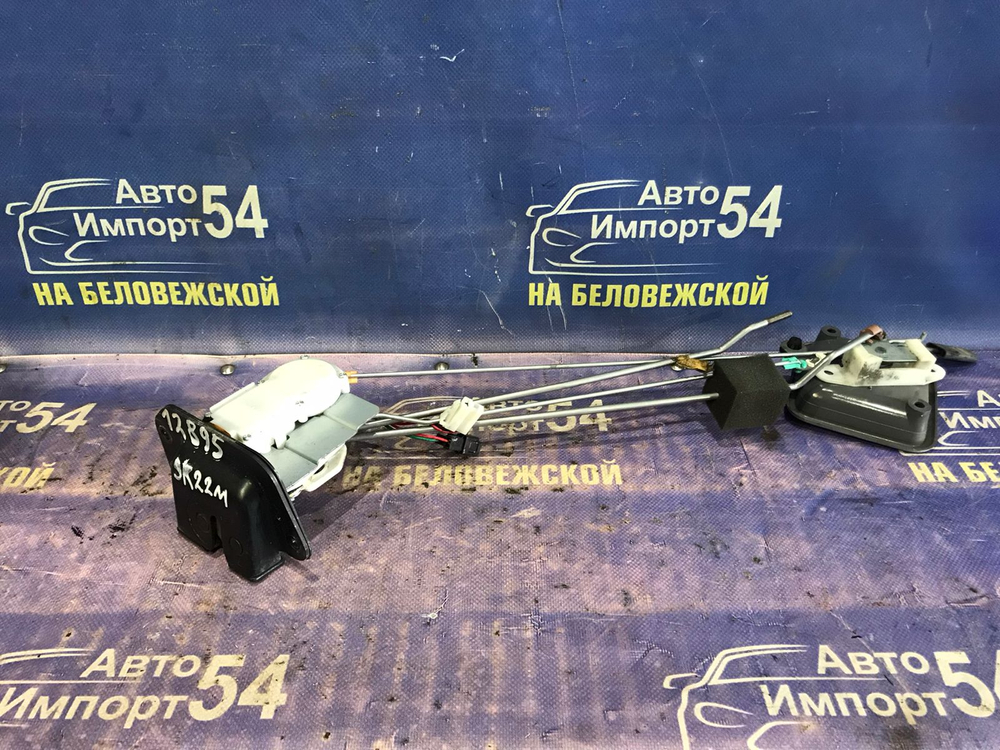 Замок багажника MITSUBISHI DELICA 1994–2007