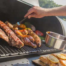 Угольный гриль-коптильня Broil King Regal Grill 400