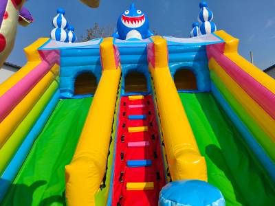 Коммерческий надувной батут с горкой «В гостях у моря 2» 9*5*5 м