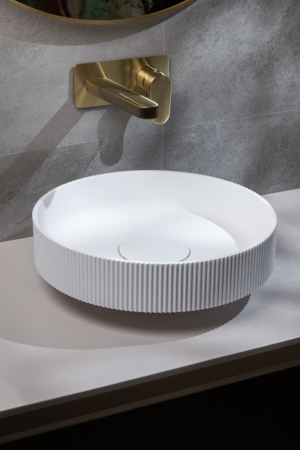 Раковина накладная рифленая SOLE Corian 400*130 Matte white