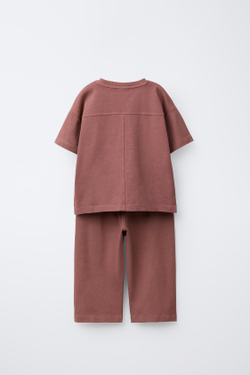 ZARA КОМПЛЕКТ ИЗ ОДНОТОННОЙ ФУТБОЛКИ И БРЮК WIDE LEG, БАКЛАЖАННЫЙ