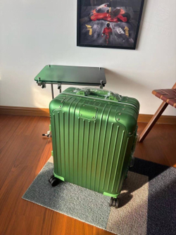 Дорожный чемодан Rimowa