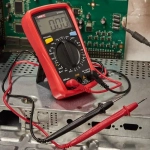 Цифровой мультиметр UT33C+ UNI-T оригинал температура автоотключение подсветка прозвонка