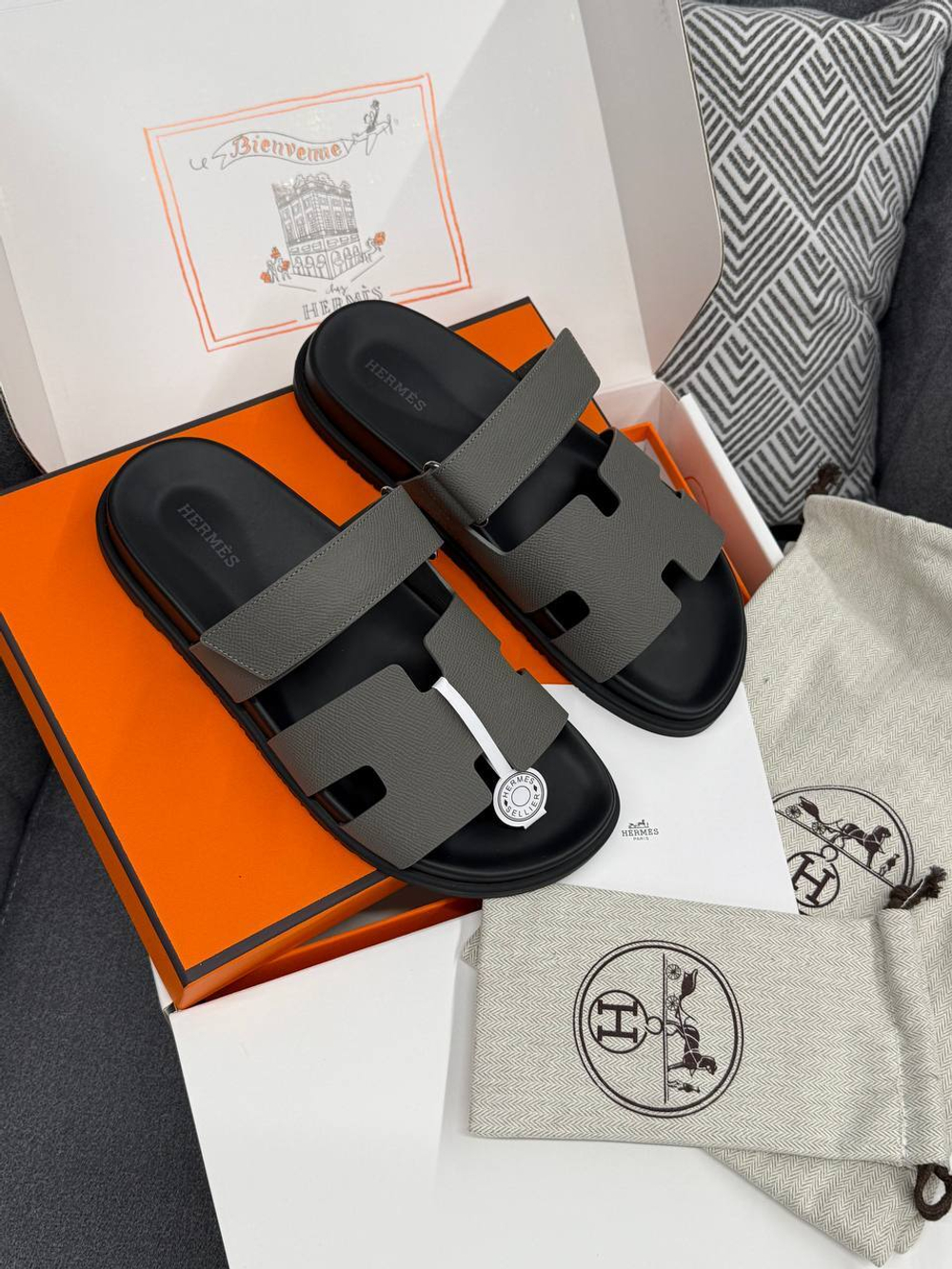 Шлёпанцы Hermes