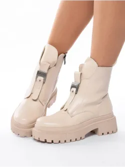 Зимние ботинки на высокой платформе