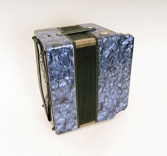 S6XL-A-BL Гармонь "Чайка 204" 25х25-II, синяя, Шуйская гармонь