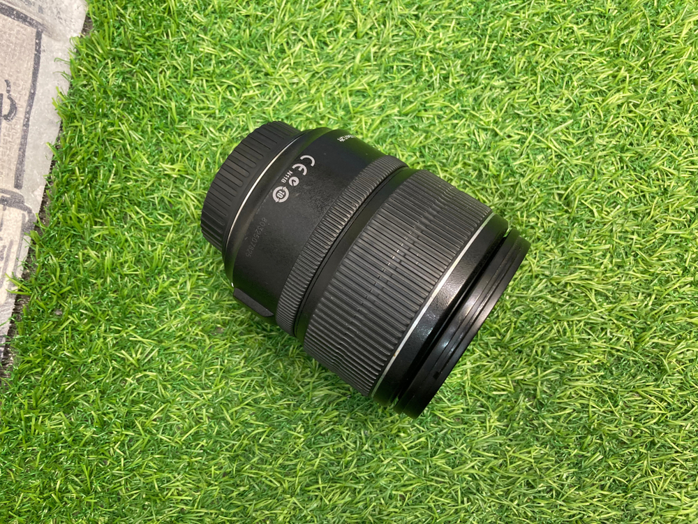 Canon EF-S 15-85mm 3.5-5.6 IS USM