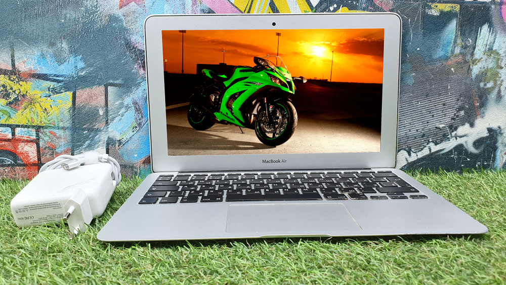 MacBook Air 11" 2015 (A1465) 1366x768, Intel Core i5 1,6 ГГц, 4 Gb