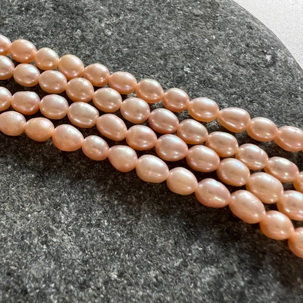 Жемчуг. Камни для изделий на заказ. Цена зависит от вида заказанного изделия