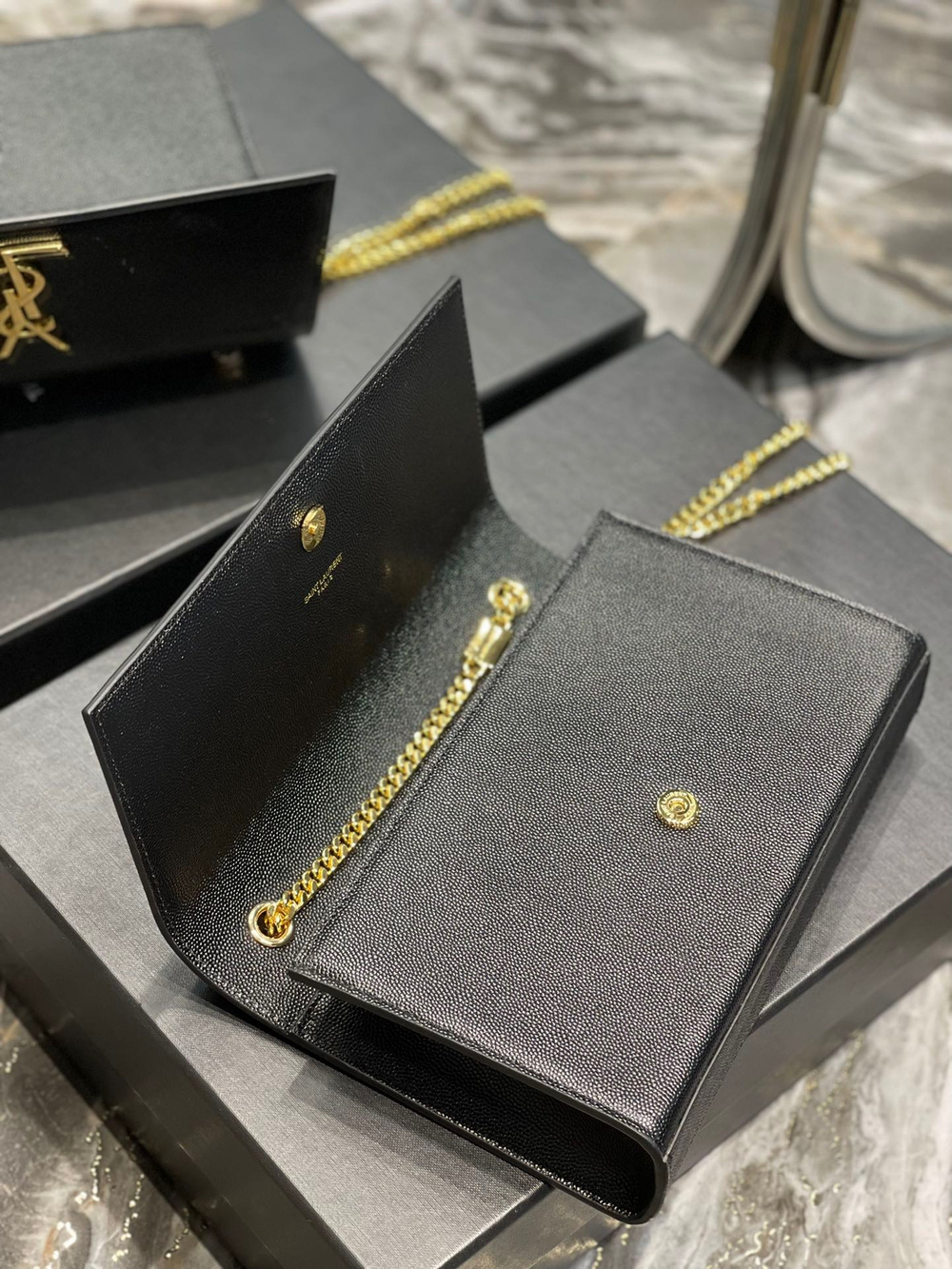 Saint Laurent Kate Medium Bag 24 cm