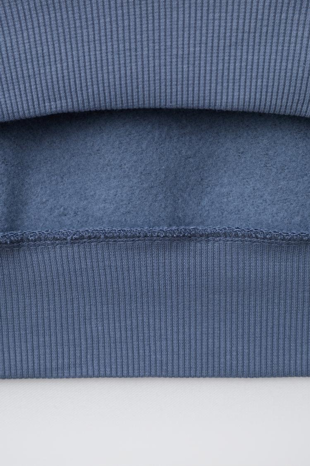 ZARA ТОЛСТОВКА С НАДПИСЬЮ, СЕРО-СИНИЙ