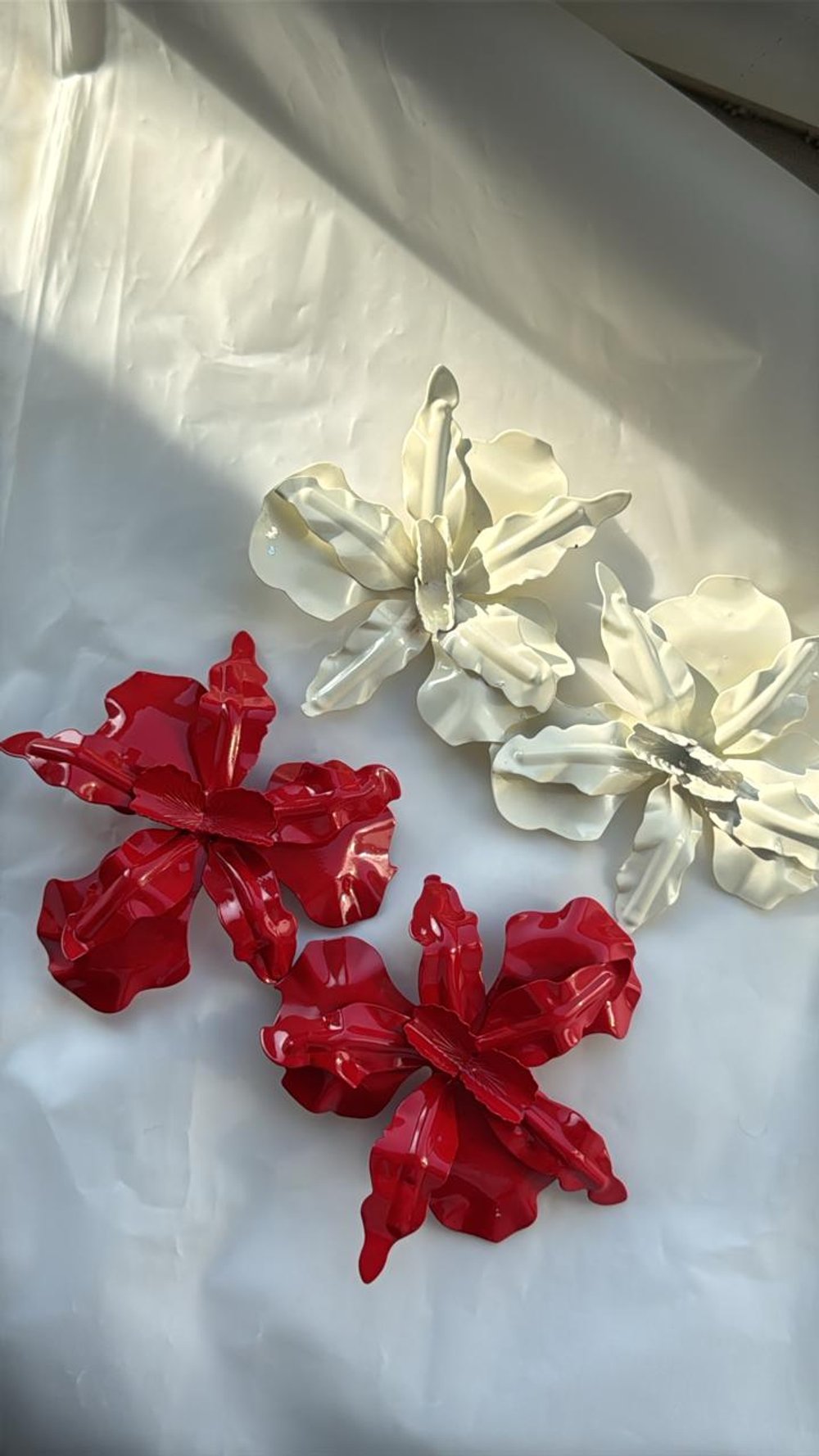 Серьги цветы белые