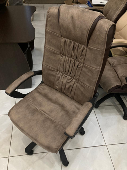 Кресло Фортуна-5 (3) нубук кор к/з кор Мех качания п Директор (в разборе)