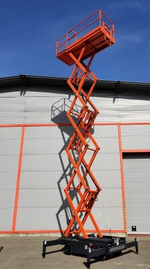 Несамоходный подъемник ножничного типа GROST Tower 500-9 DC с выдвижной платформой, аккумуляторный 212431