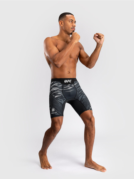 Компрессионные шорты UFC Fusion by Venum Authentic Fight Night Black