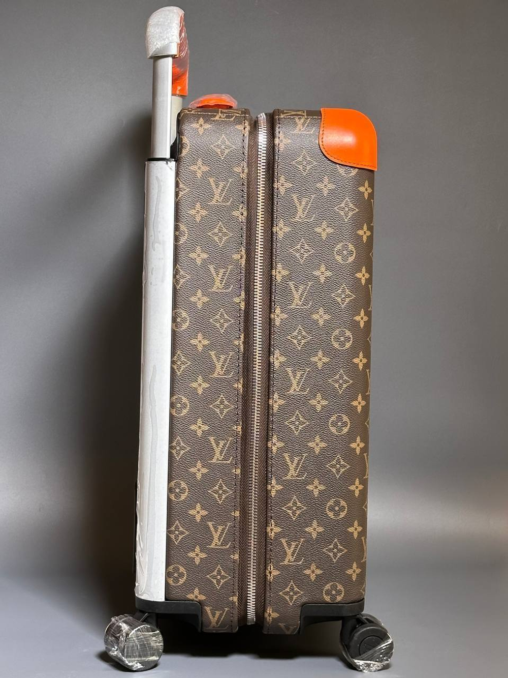 Чемодан Louis Vuitton