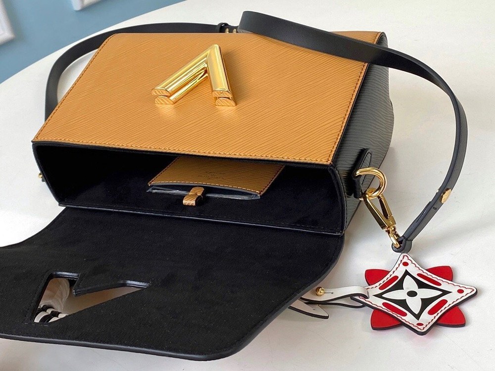 Louis Vuitton Twist MM