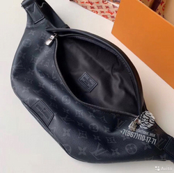 Сумка поясная Louis Vuitton Discovery PM
