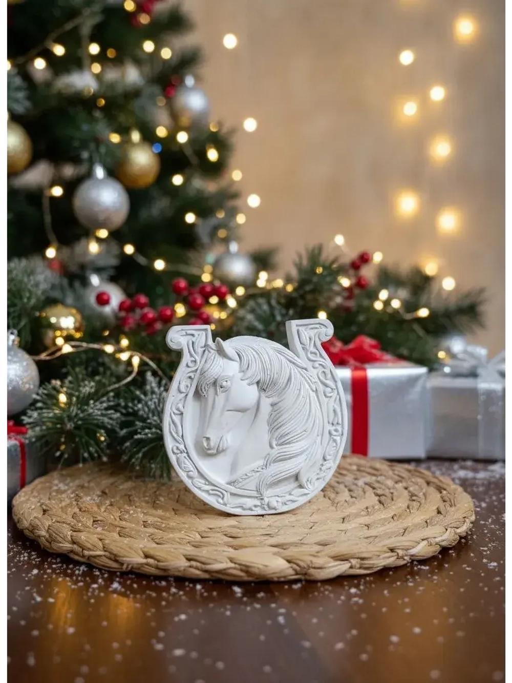 Статуэтка Лошадь и подкова символ 2026 года