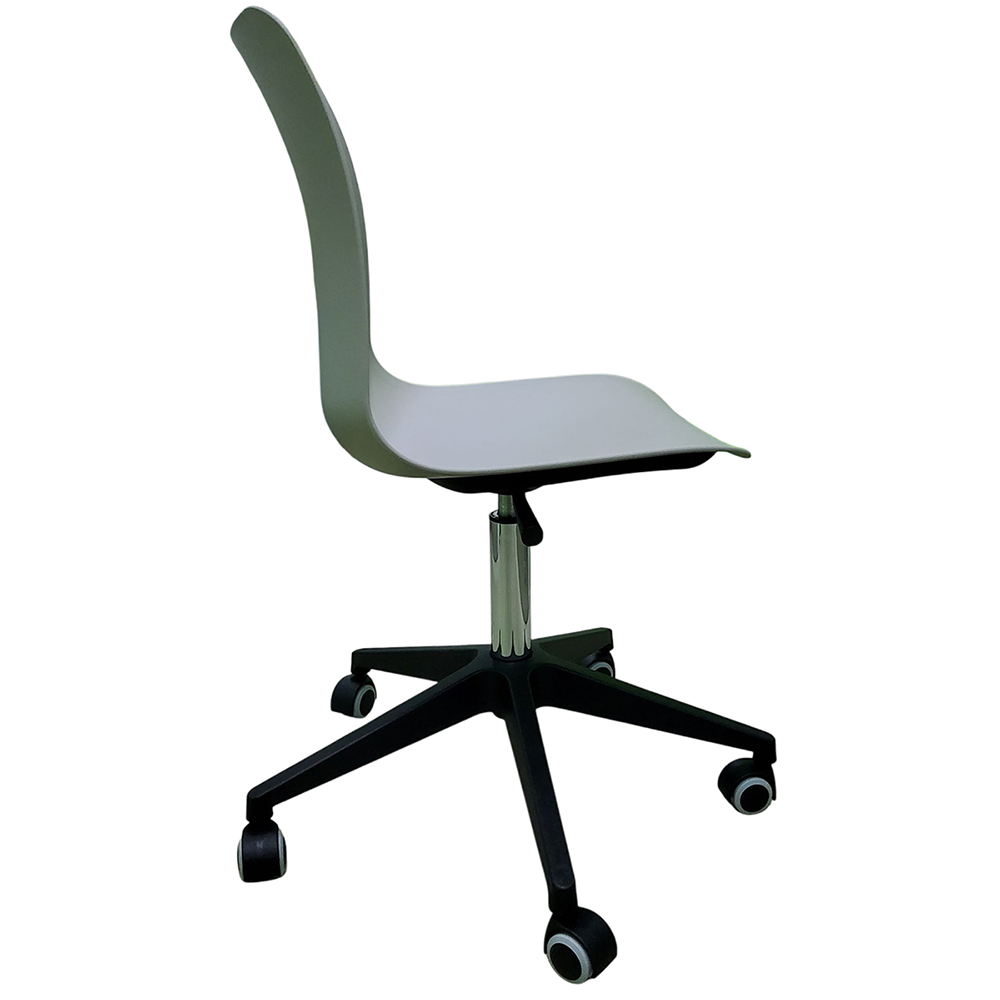 Итальянский стул для лабораторий