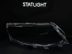 Правое стекло фары Skoda Octavia A7 2013-2017