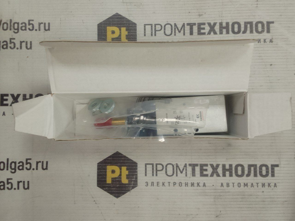 Camozzi 354-015-02+A331-1C2-132CC