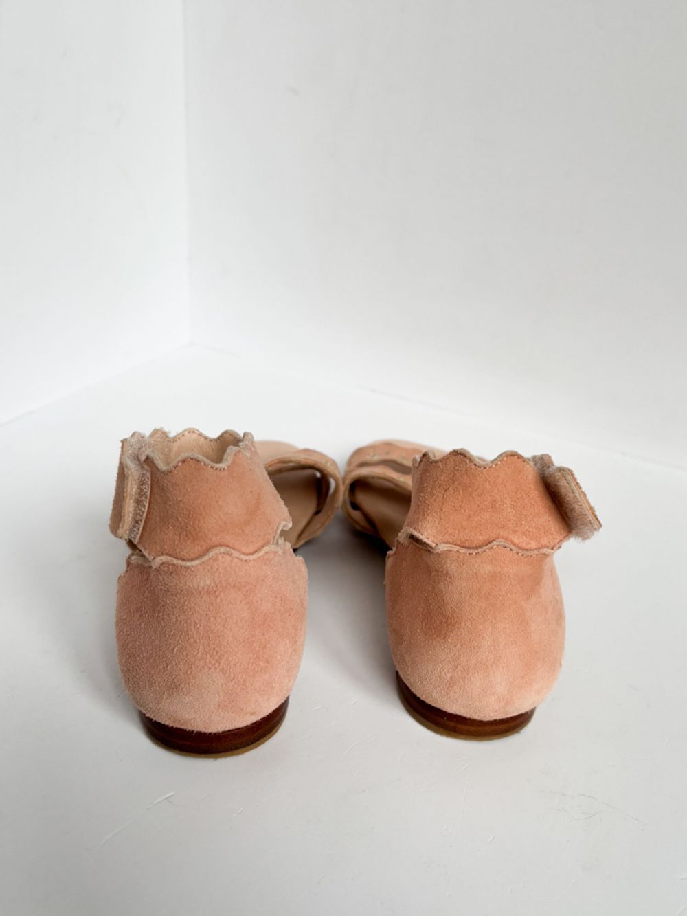 Замшевые босоножки Chloe, 28