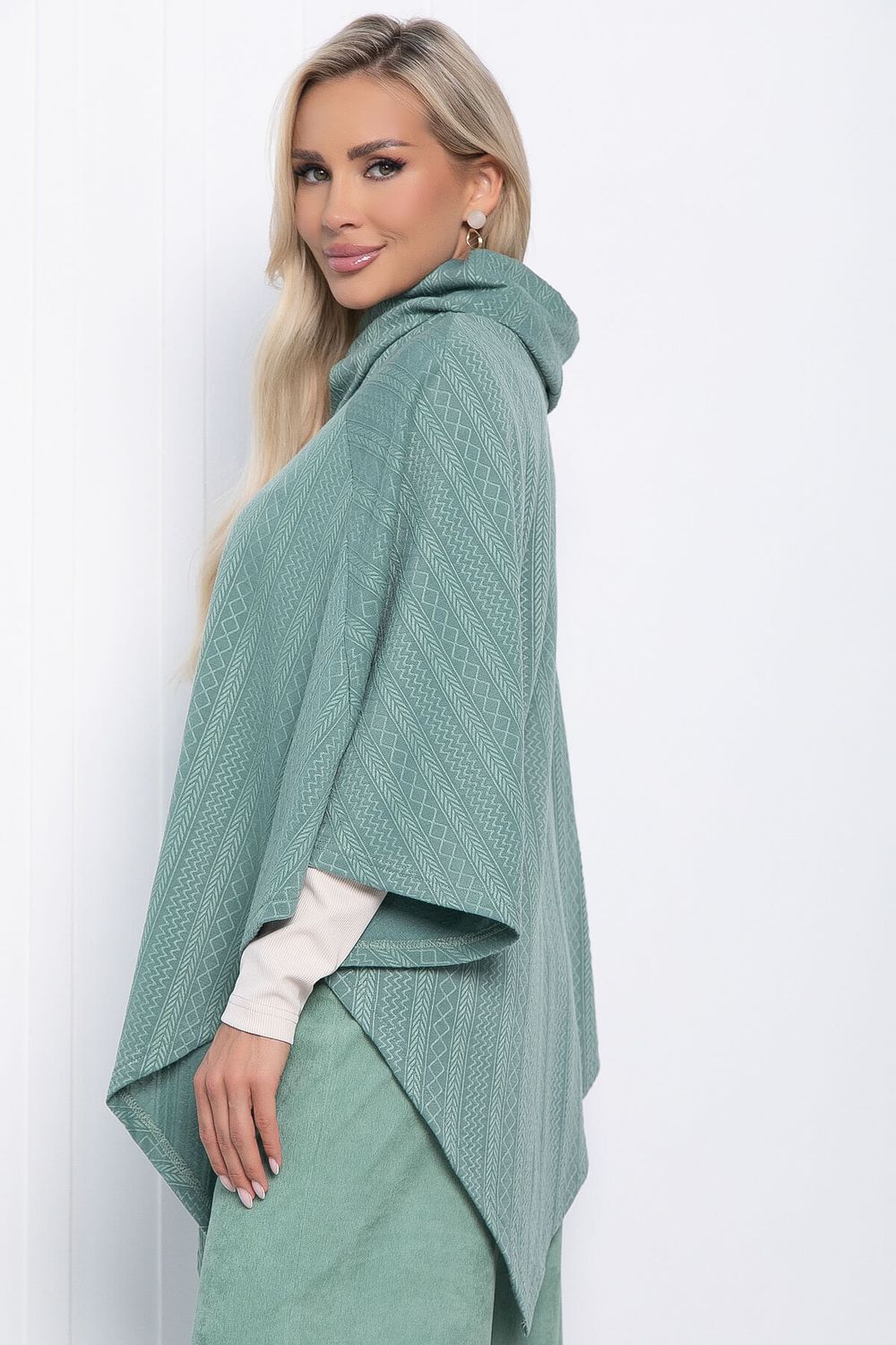 Пончо Арина (фисташковое) Б11007 LT Collection