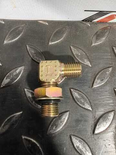 Штуцер 4118499