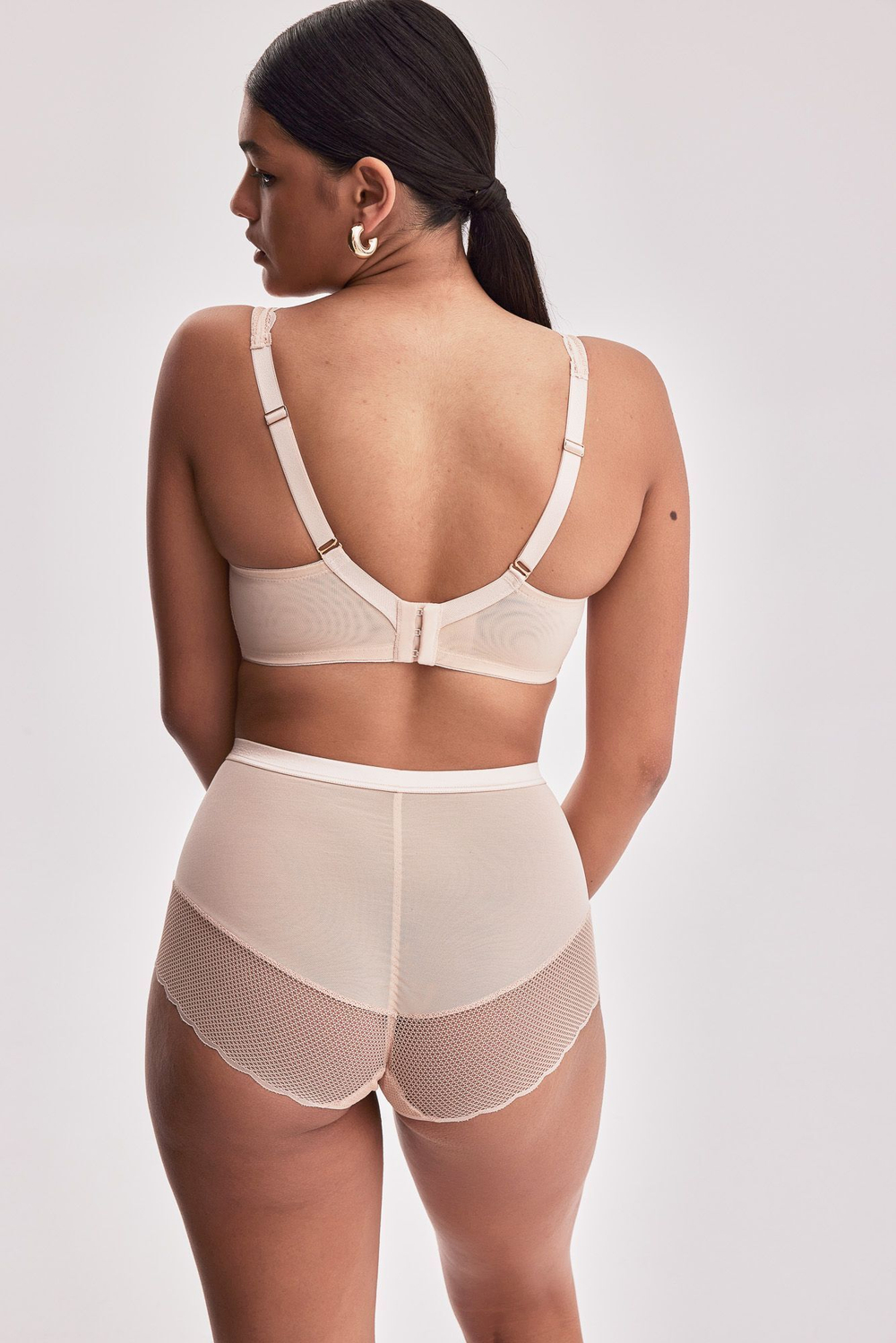 Телесный бюстгальтер-бралетт с мягкими чашками +size Chita (Размер: 85H) (Цвет: телесный)