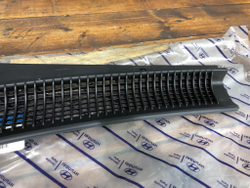 Жабо левая часть Hyundai Accent 2 00-12 Новое Оригинал 8615025901