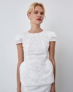 Топ с формодержащими бедрами из хлопкового шитья белый