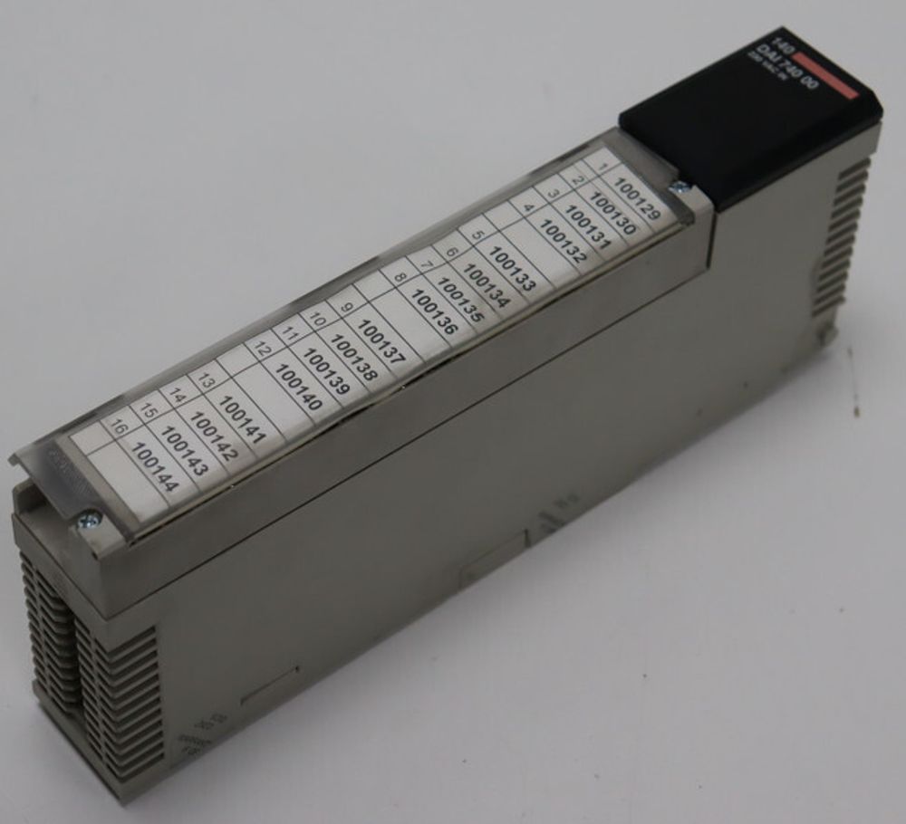 Б/у Schneider Electric 140DAI74000