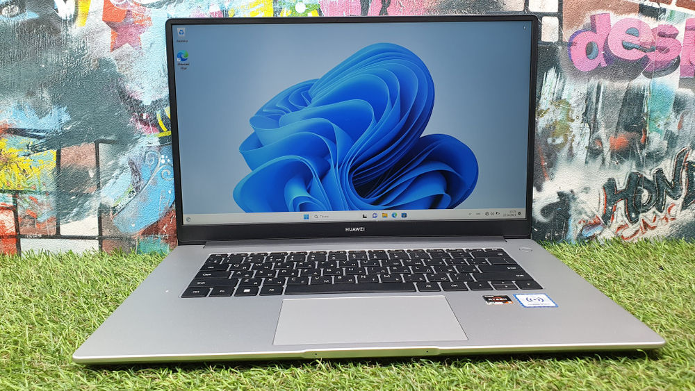 Ноутбук HUAWEI Ryzen 5/16 ГБ/FHD/ MateBook D 15 BoM-WFQ9 (53013HST)