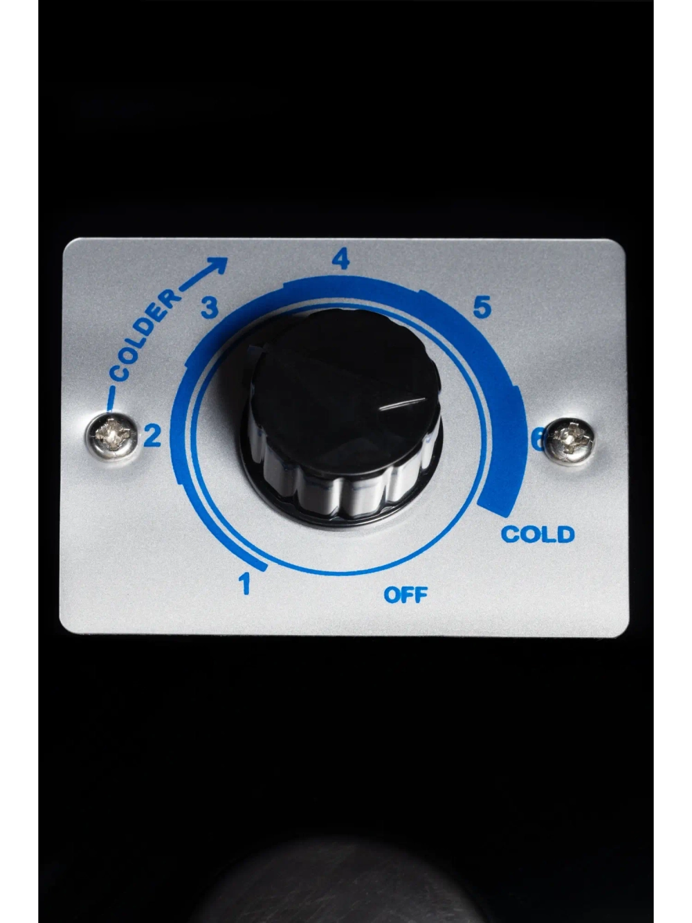 Витрина холодильная Nord RSC 600 GBB черная