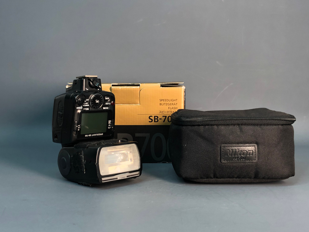 Nikon Speedlight SB-700