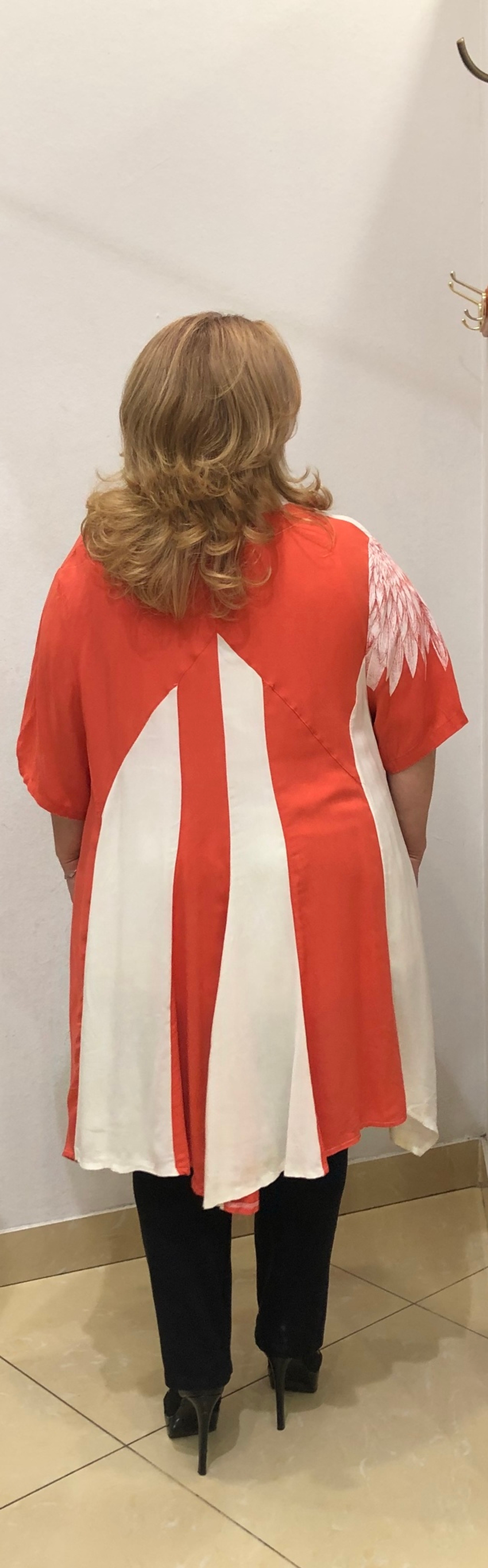 Двойка: туника-кардиган и маечка в оранжево-белой расцветке