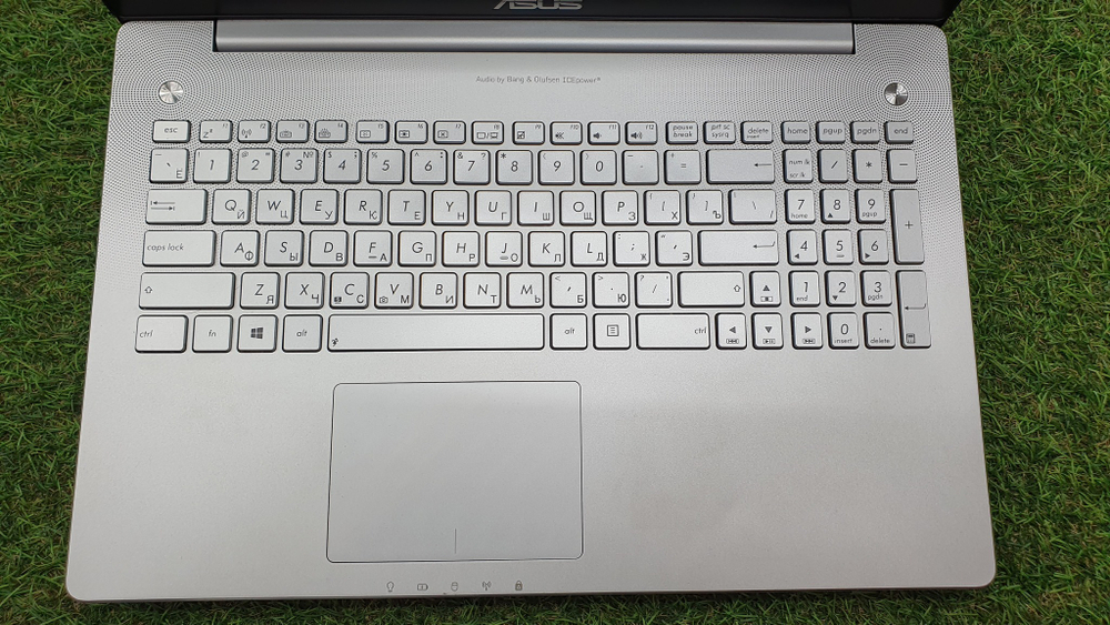 Игровой ASUS i7/8 Gb/GTX 850M 4 Gb/FHD