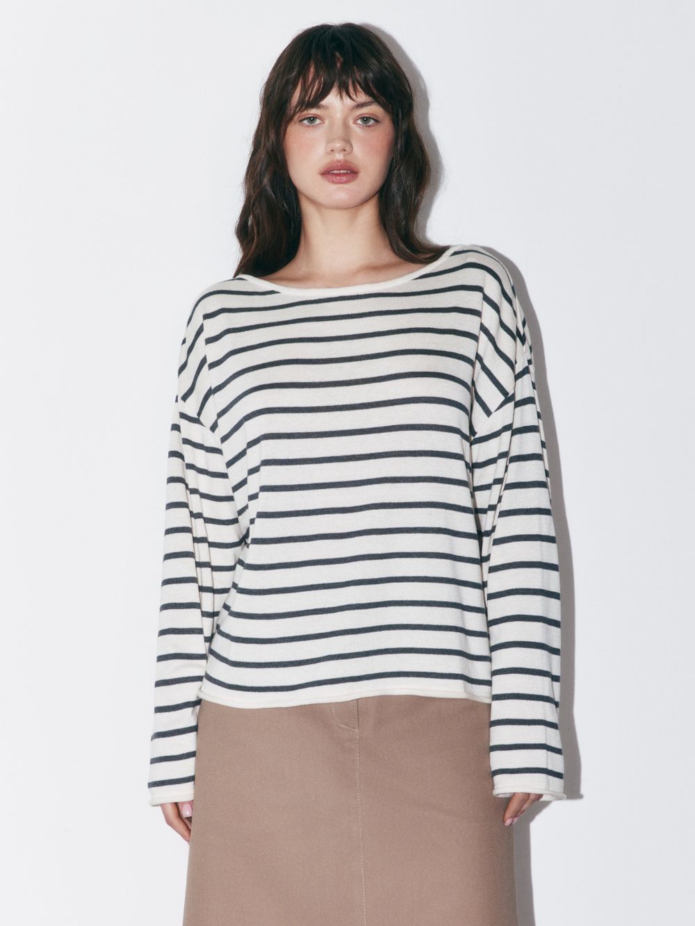 Джемпер вязаный "Молоко/Графит" женский