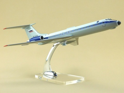 Модель самолета Ту-134 с антенной БУС (М1:100, ВВС с синей полосой)