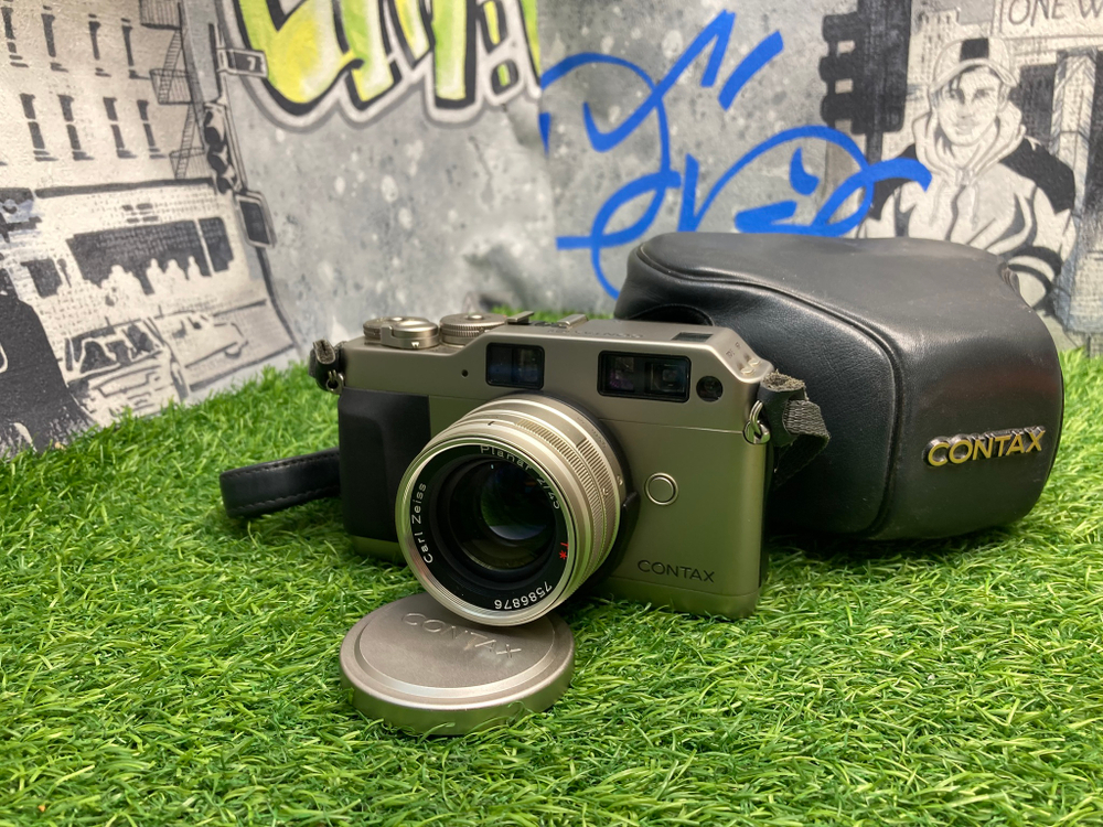 Contax G1 + Carl Zeiss T* Planar 2/45mm